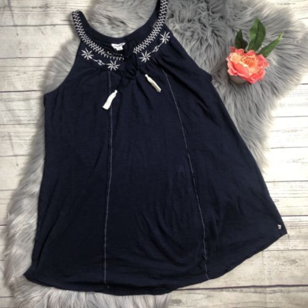 Lucky Brand Large Keyhole Embroidered Tunic Top